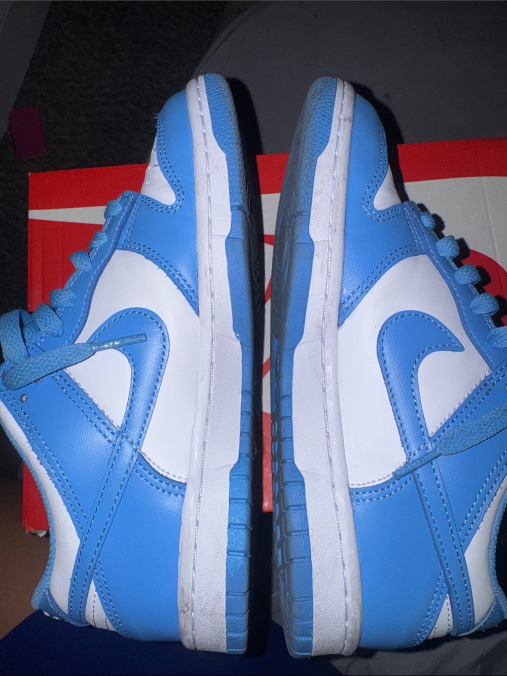 University Blue grade school dunks 5.5Y - Picture 6 of 7